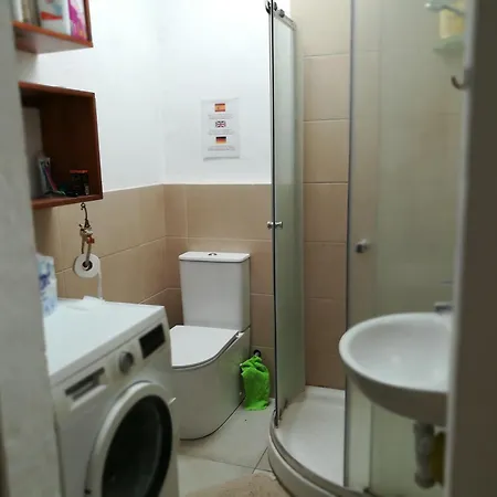 Bett 4 Im Maenner-4-bettzimmer Nur Maenner Only Men Solo Hombres 호스텔